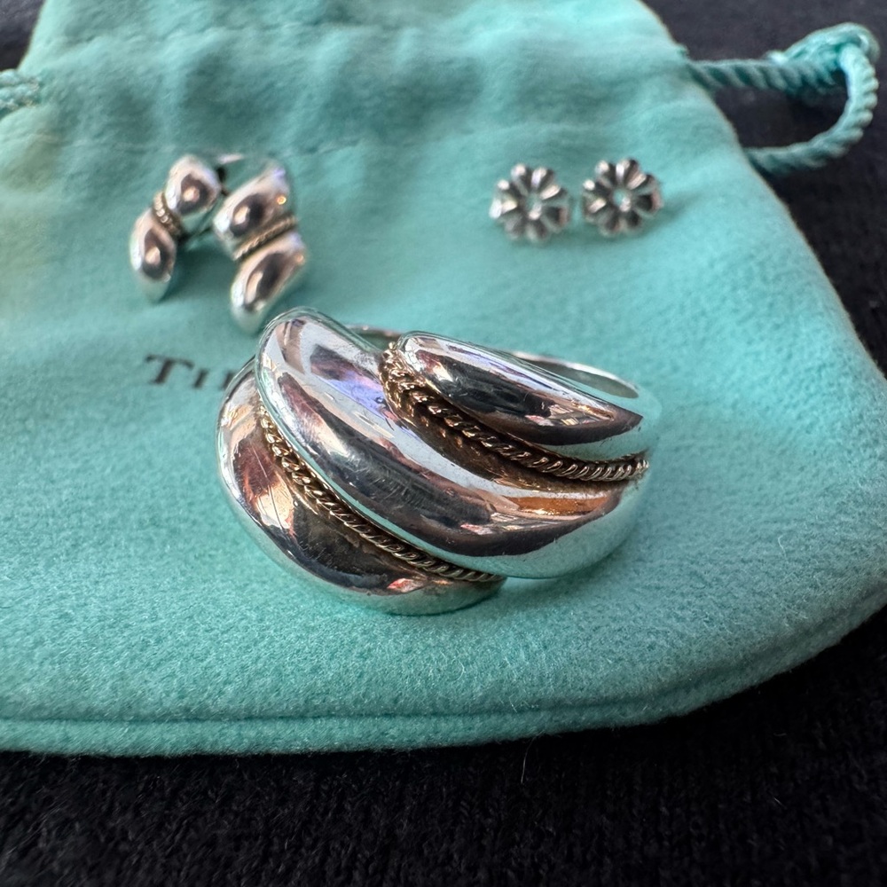 Tiffany & Co. Vintage 18k & Sterling Silver Shrimp Earrings And Ring sz 6.5 set